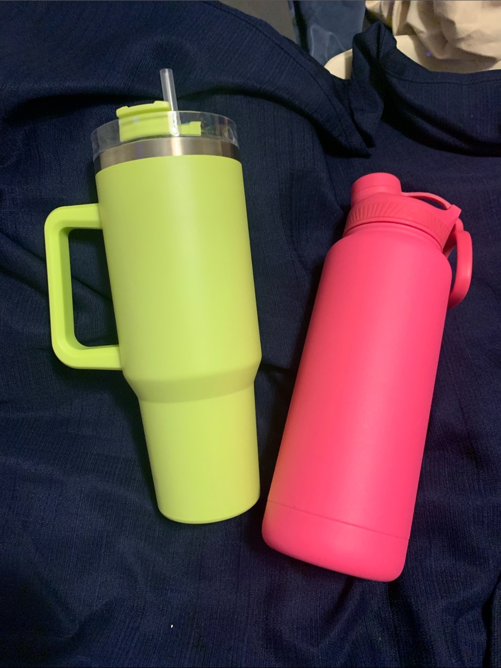 Neon Pink Insulated Stainless Steel Water Bottle - Sleek Grip